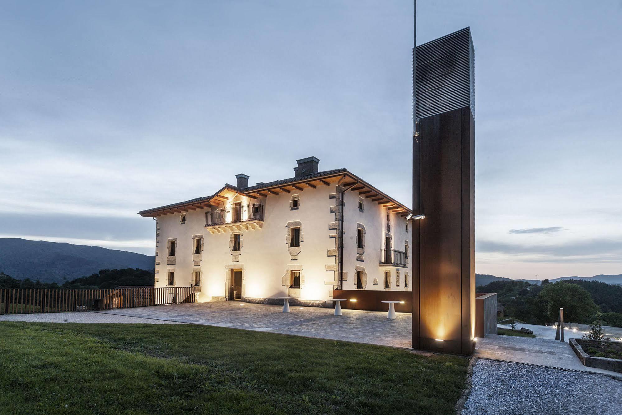 Palacio De Yrisarri By Irrisarri Land Igantzi Extérieur photo